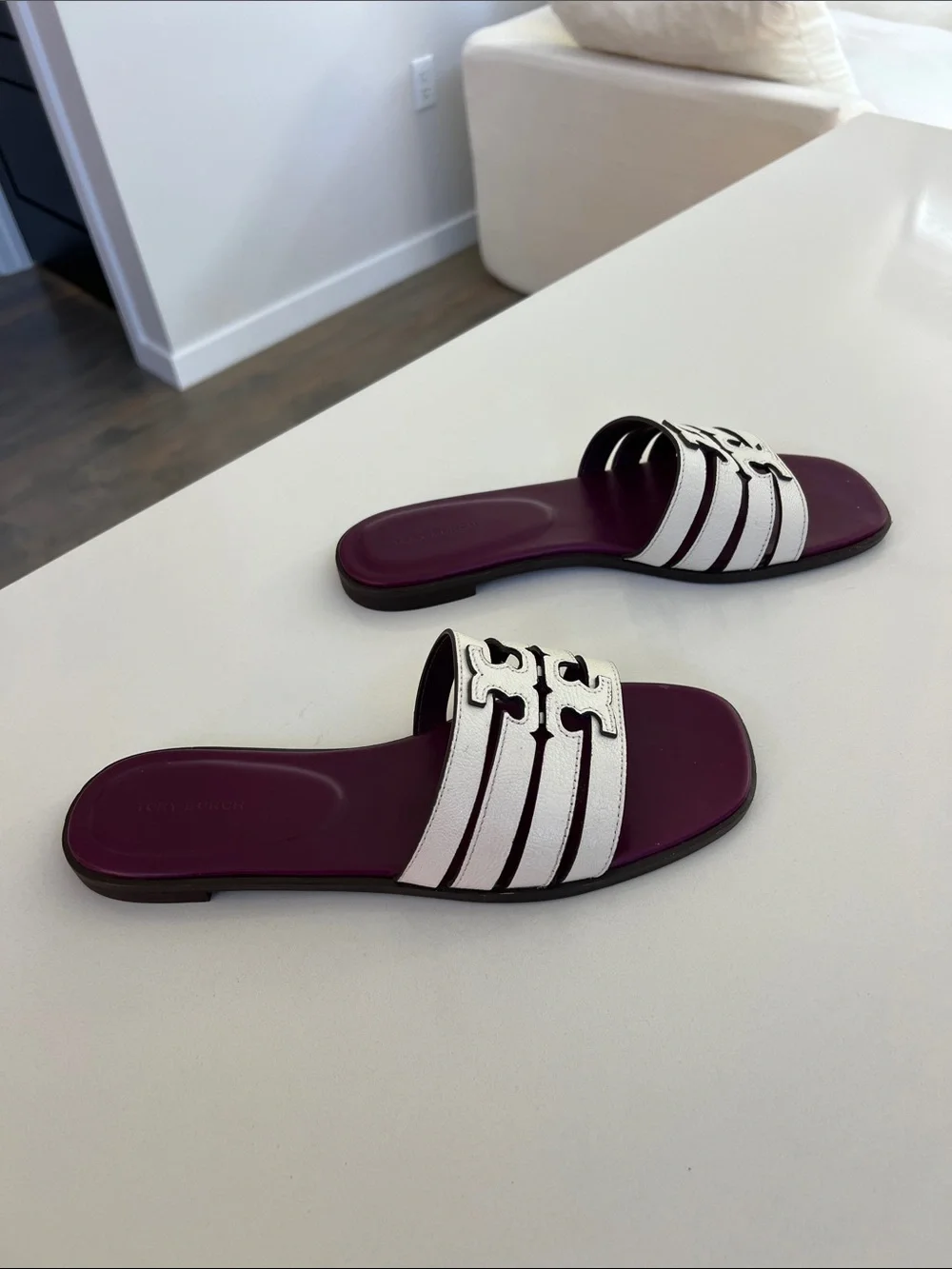 Tory Burch white and violet purple leather open toe flat sandals ines cage 9